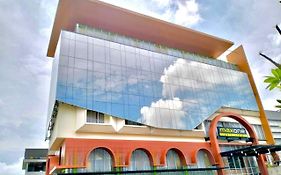 Maxonehotels.Com At Vivo Palembang